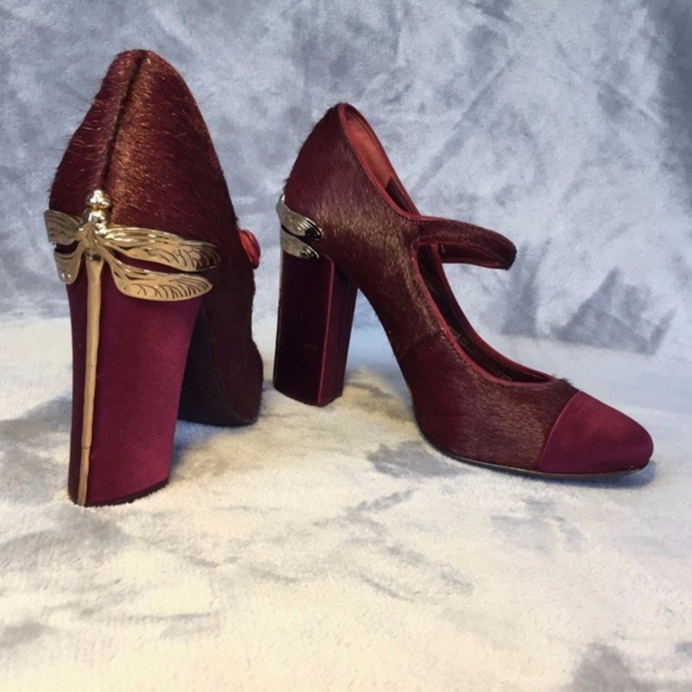 ISO Tory Burch Imogene heel with dragonfly in red color, size 9